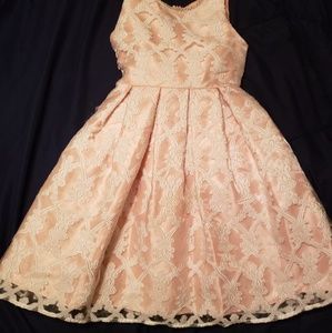 Girl's Dress